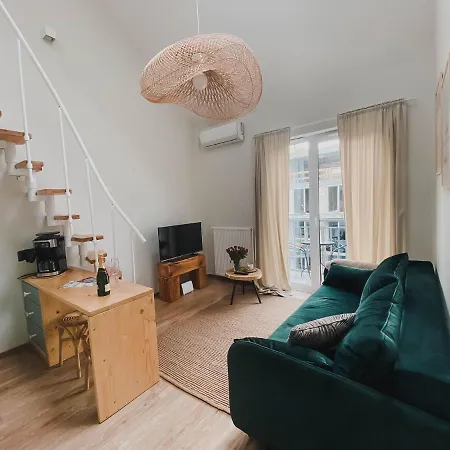 Nadolnik Apartment *